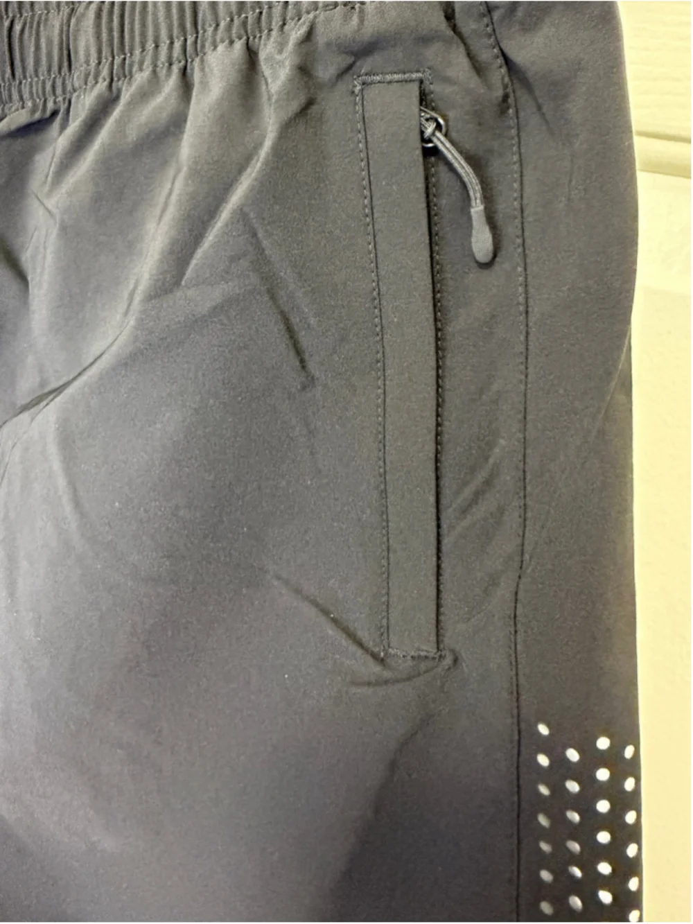 Apprivoise-moi Men’s Athletic Quick Dry Stretch Shorts Black L NWT